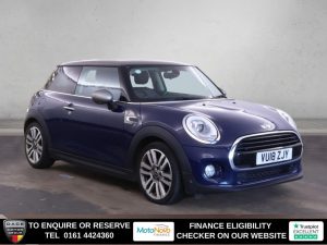 Used 2018 BLUE MINI HATCH Hatchback 1.5 Cooper Seven Hatchback 3dr Petrol Manual Euro 6 (s/s) (136 ps) (reg. 2018-05-16) for sale in Altrincham