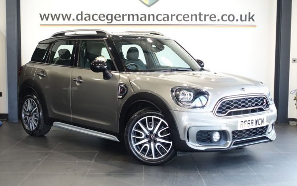 Used 2018 SILVER MINI COUNTRYMAN SUV 2.0 Cooper S Sport SUV 5dr Petrol Steptronic Euro 6 (s/s) (192 ps) (reg. 2018-12-21) for sale in Altrincham