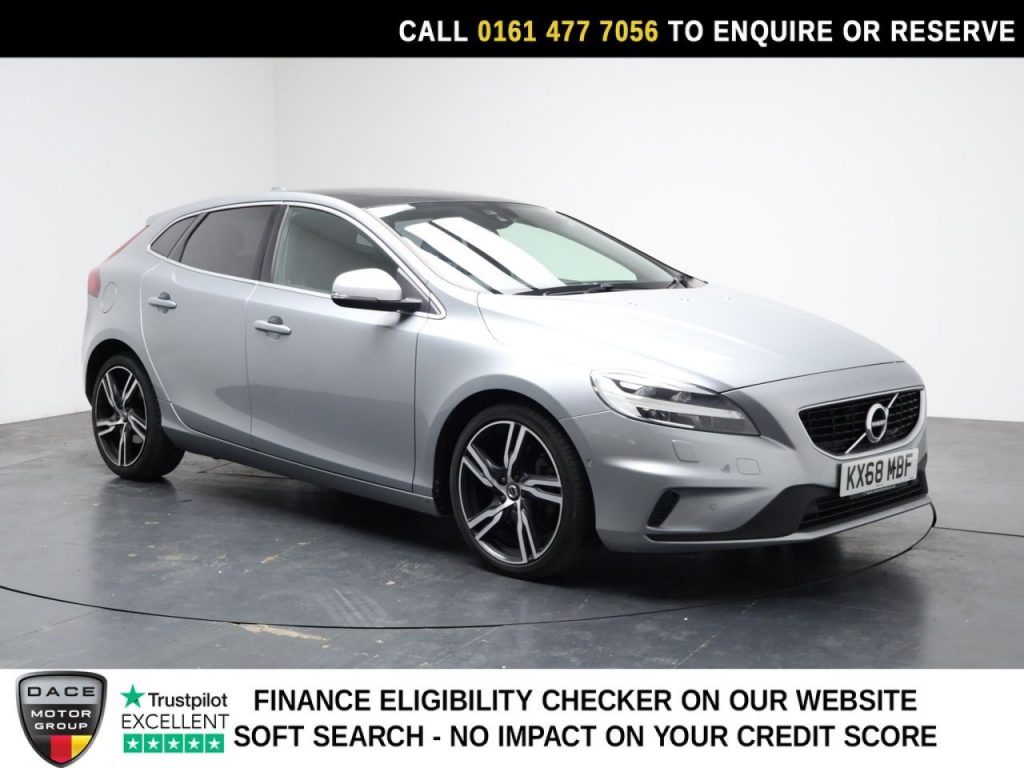 Used 2018 SILVER VOLVO V40 Hatchback 1.5 T2 GPF R-Design Pro Hatchback 5dr Petrol Auto Euro 6 (s/s) (122 ps) (reg. 2018-09-06) for sale in Stockport