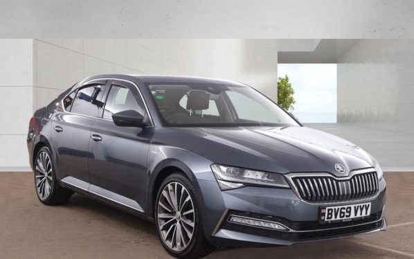 Used 2019 GREY SKODA SUPERB Hatchback 2.0 TSI Laurin  and  Klement Hatchback 5dr Petrol DSG Euro 6 (s/s) (190 ps) (reg. 2019-09-21) for sale in Altrincham