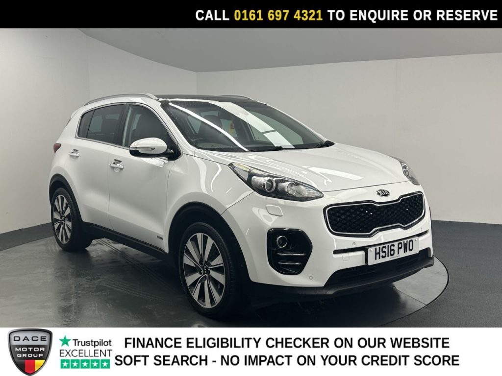 Used 2016 WHITE KIA SPORTAGE SUV 2.0 CRDi First Edition SUV 5dr Diesel Auto AWD Euro 6 (182 bhp) (reg. 2016-03-24) for sale in Manchester