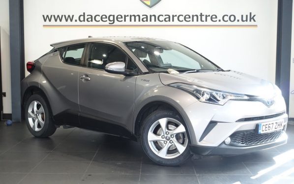 Used 2017 SILVER TOYOTA C-HR SUV 1.8 VVT-h Icon SUV 5dr Petrol Hybrid CVT Euro 6 (s/s) (122 ps) (reg. 2017-12-04) for sale in Altrincham