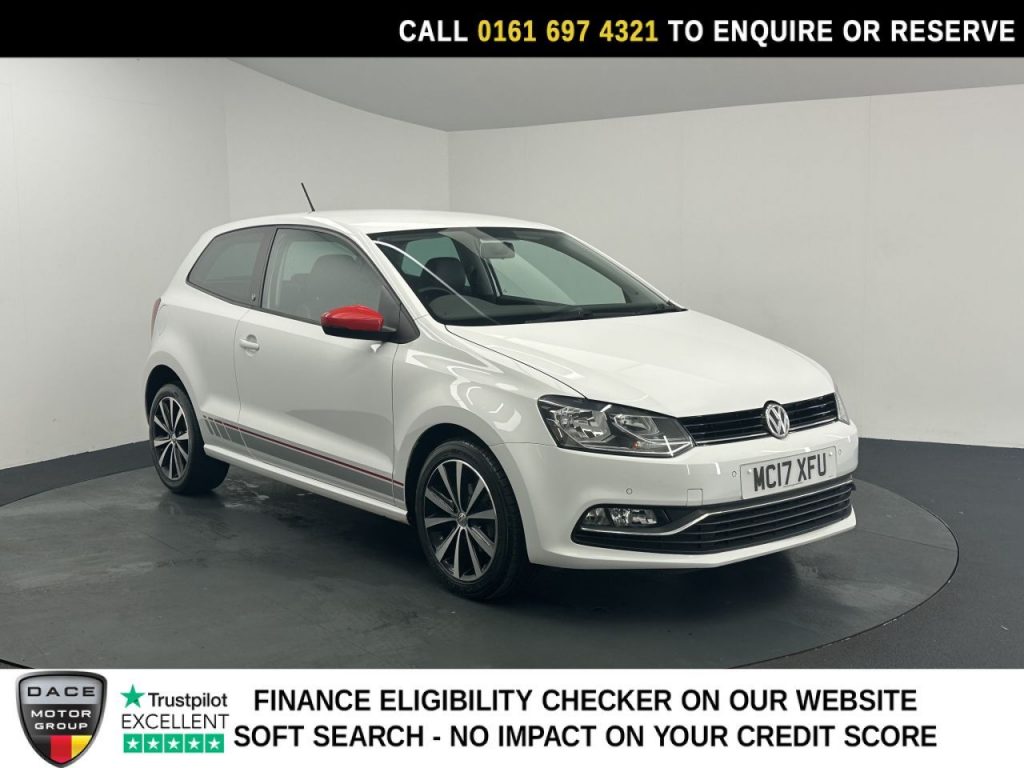 Used 2017 WHITE VOLKSWAGEN POLO Hatchback 1.0 beats Hatchback 3dr Petrol Manual Euro 6 (s/s) (60 ps) (reg. 2017-08-11) for sale in Manchester
