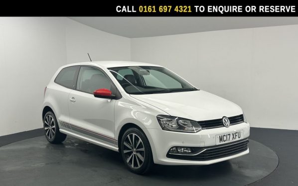 Used 2017 WHITE VOLKSWAGEN POLO Hatchback 1.0 beats Hatchback 3dr Petrol Manual Euro 6 (s/s) (60 ps) (reg. 2017-08-11) for sale in Manchester