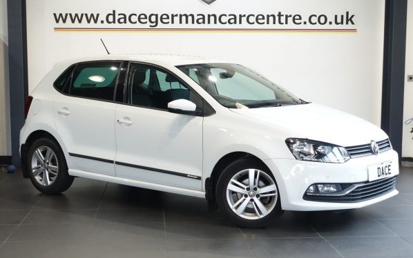 Used 2017 WHITE VOLKSWAGEN POLO Hatchback 1.2 TSI BlueMotion Tech Match Edition Hatchback 5dr Petrol Manual Euro 6 (s/s) (90 ps) (reg. 2017-06-29) for sale in Altrincham