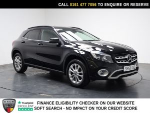 Used 2018 BLACK MERCEDES-BENZ GLA SUV 2.1 GLA200d SE (Executive) SUV 5dr Diesel 7G-DCT Euro 6 (s/s) (136 ps) (reg. 2018-09-03) for sale in Stockport