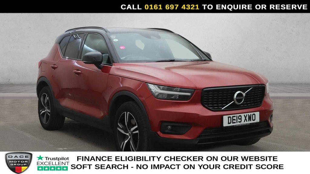 Used 2019 RED VOLVO XC40 SUV 2.0 T5 R-Design SUV 5dr Petrol Auto AWD Euro 6 (s/s) (247 ps) (reg. 2019-03-17) for sale in Manchester