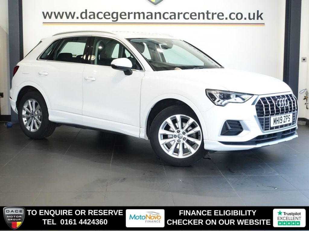Used 2019 WHITE AUDI Q3 SUV 1.5 TFSI CoD 35 Sport SUV 5dr Petrol S Tronic Euro 6 (s/s) (150 ps) (reg. 2019-06-19) for sale in Altrincham