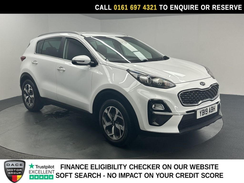 Used 2019 WHITE KIA SPORTAGE SUV 1.6 CRDi 2 SUV 5dr Diesel Manual Euro 6 (s/s) (134 bhp) (reg. 2019-08-21) for sale in Manchester