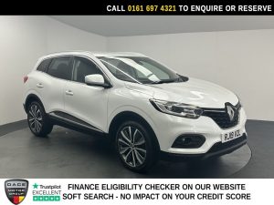 Used 2019 WHITE RENAULT KADJAR SUV 1.3 TCe Iconic SUV 5dr Petrol Manual Euro 6 (s/s) (140 ps) (reg. 2019-03-29) for sale in Manchester