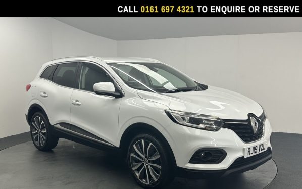 Used 2019 WHITE RENAULT KADJAR SUV 1.3 TCe Iconic SUV 5dr Petrol Manual Euro 6 (s/s) (140 ps) (reg. 2019-03-29) for sale in Manchester