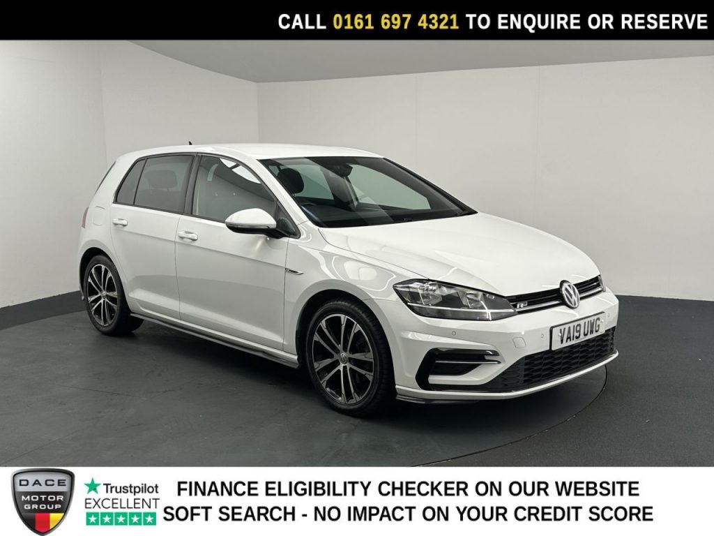 Used 2019 WHITE VOLKSWAGEN GOLF Hatchback 1.5 TSI EVO R-Line Hatchback 5dr Petrol Manual Euro 6 (s/s) (150 ps) (reg. 2019-05-16) for sale in Manchester
