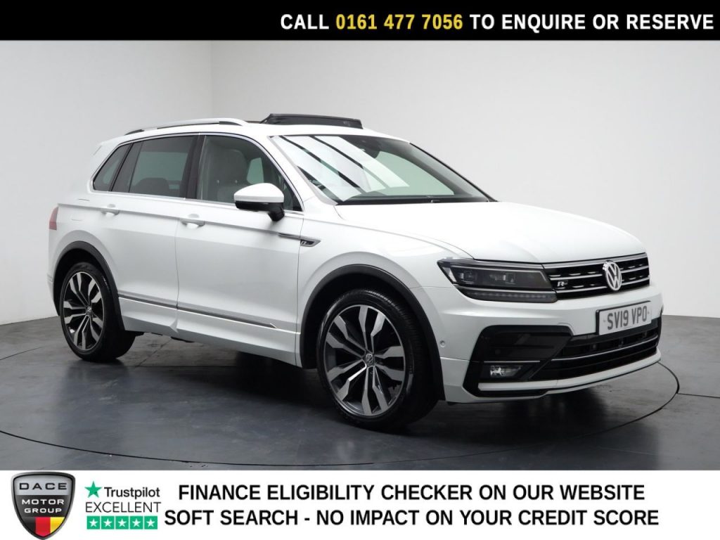 Used 2019 WHITE VOLKSWAGEN TIGUAN SUV 1.5 TSI EVO R-Line SUV 5dr Petrol DSG Euro 6 (s/s) (150 ps) (reg. 2019-06-27) for sale in Stockport