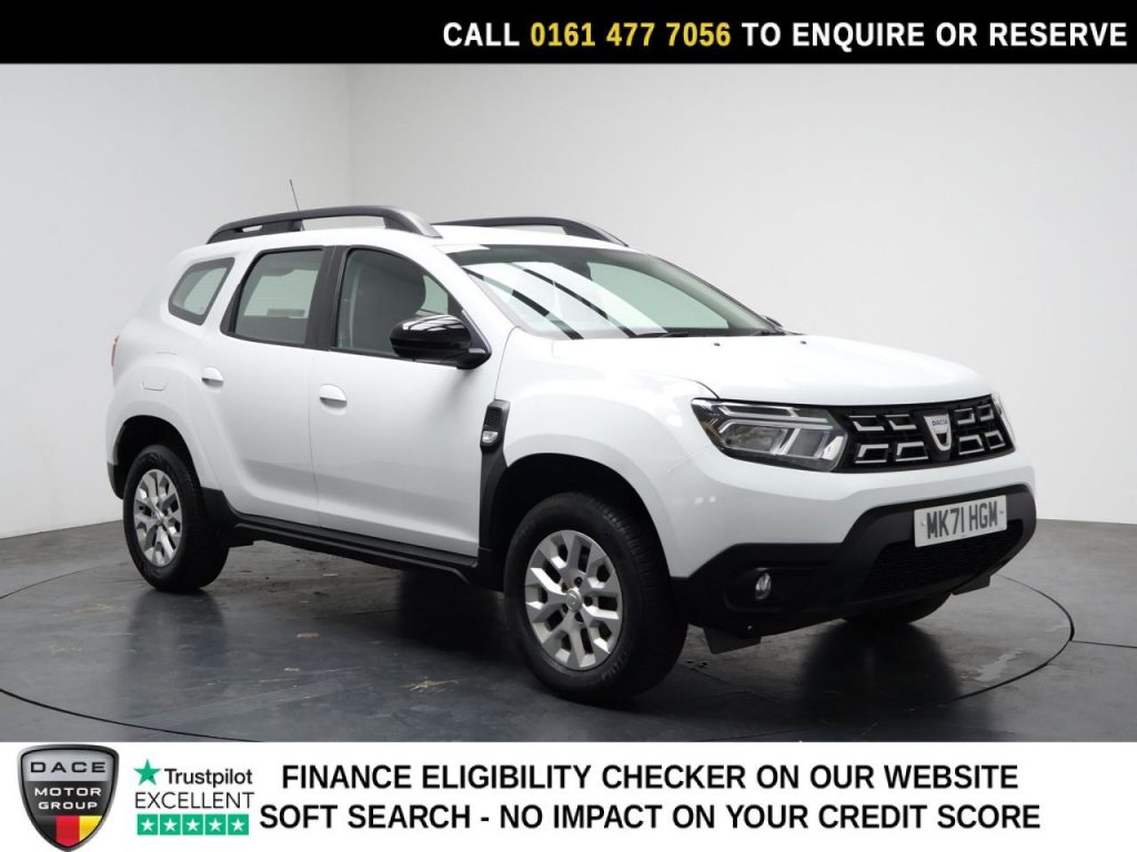 Used 2021 WHITE DACIA DUSTER SUV 1.0 TCe Comfort SUV 5dr Petrol Manual Euro 6 (s/s) (90 ps) (reg. 2021-09-10) for sale in Stockport