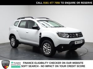 Used 2021 WHITE DACIA DUSTER SUV 1.0 TCe Comfort SUV 5dr Petrol Manual Euro 6 (s/s) (90 ps) (reg. 2021-09-10) for sale in Stockport