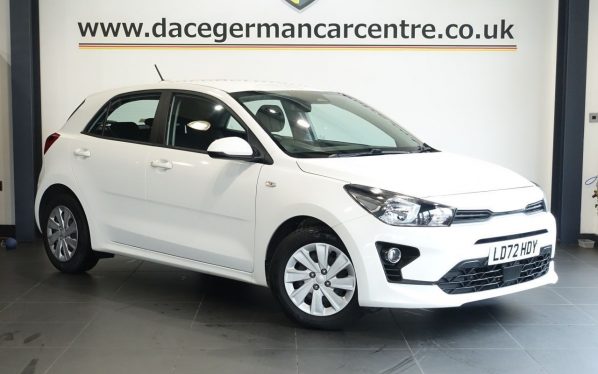 Used 2022 WHITE KIA RIO Hatchback 1.2 1 Hatchback 5dr Petrol Manual Euro 6 (s/s) (83 bhp) (reg. 2022-10-25) for sale in Altrincham