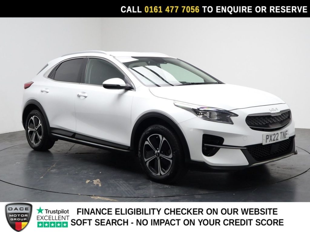 Used 2022 WHITE KIA XCEED SUV 1.6 GDi 8.9kWh 3 SUV 5dr Petrol Plug-in Hybrid DCT Euro 6 (s/s) (139 bhp) (reg. 2022-04-28) for sale in Stockport
