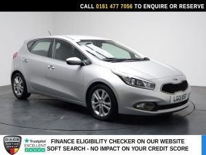 Used 2013 SILVER KIA CEED Hatchback 1.6 CRDi 2 Hatchback 5dr Diesel Auto Euro 5 (126 bhp) (reg. 2013-03-31) for sale in Stockport