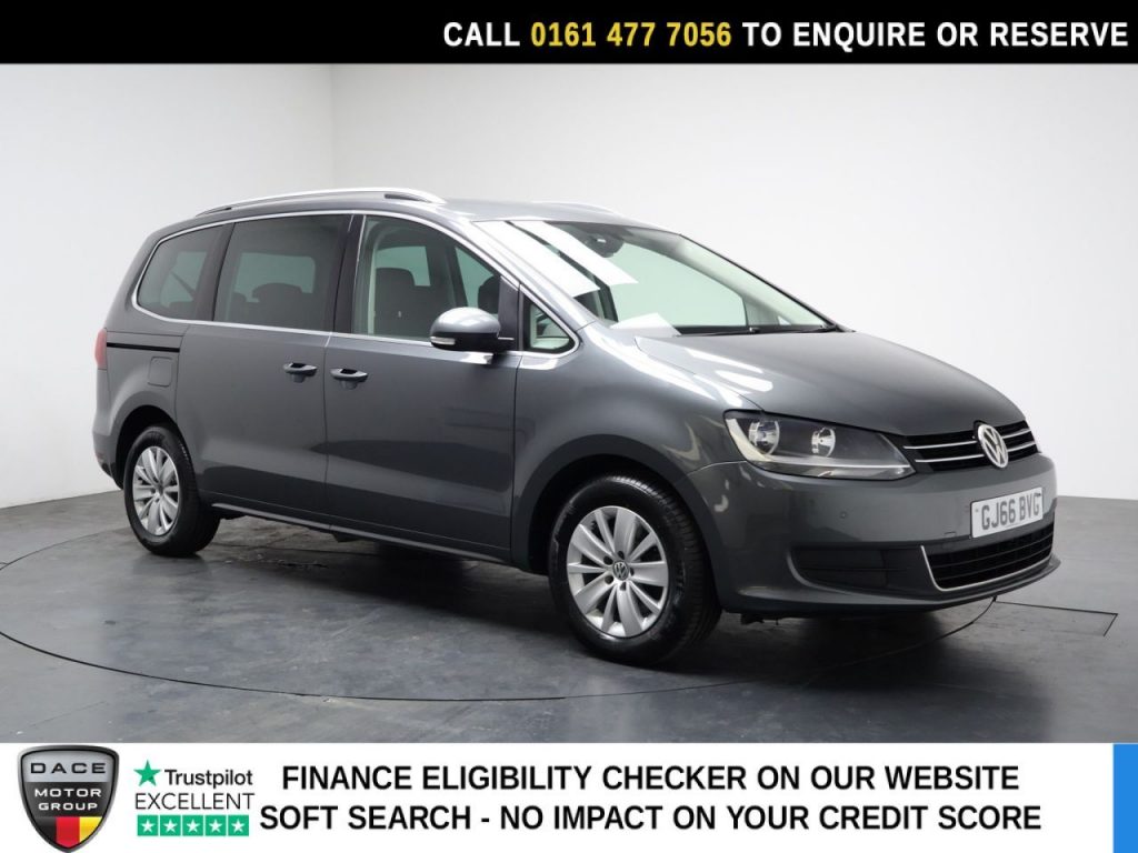 Used 2016 GREY VOLKSWAGEN SHARAN MPV 2.0 TDI BlueMotion Tech SE Nav MPV 5dr Diesel DSG Euro 6 (s/s) (150 ps) (reg. 2016-11-01) for sale in Stockport