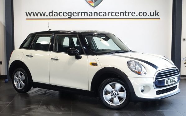 Used 2016 WHITE MINI HATCH Hatchback 1.5 Cooper D Hatchback 5dr Diesel Manual Euro 6 (s/s) (116 ps) (reg. 2016-06-17) for sale in Altrincham
