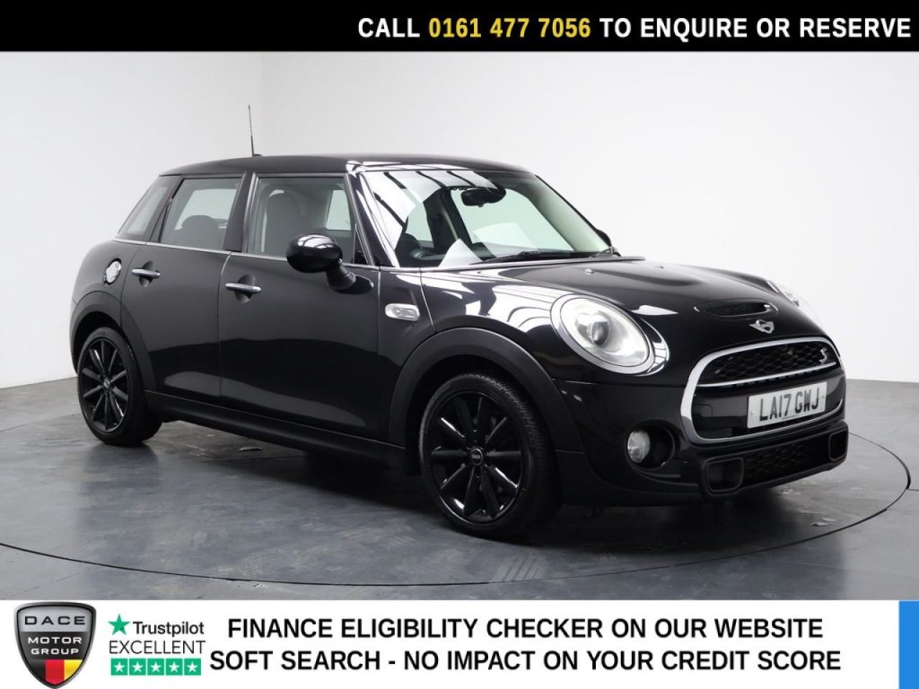 Used 2017 BLACK MINI HATCH Hatchback 2.0 Cooper SD Hatchback 5dr Diesel Auto 6Spd Euro 6 (s/s) (170 ps) (reg. 2017-06-30) for sale in Stockport