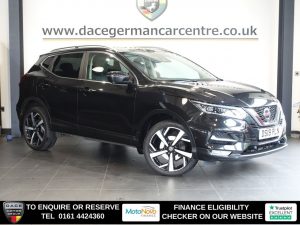 Used 2019 BLACK NISSAN QASHQAI SUV 1.5 dCi Tekna SUV 5dr Diesel Manual Euro 6 (s/s) (115 ps) (reg. 2019-04-19) for sale in Altrincham
