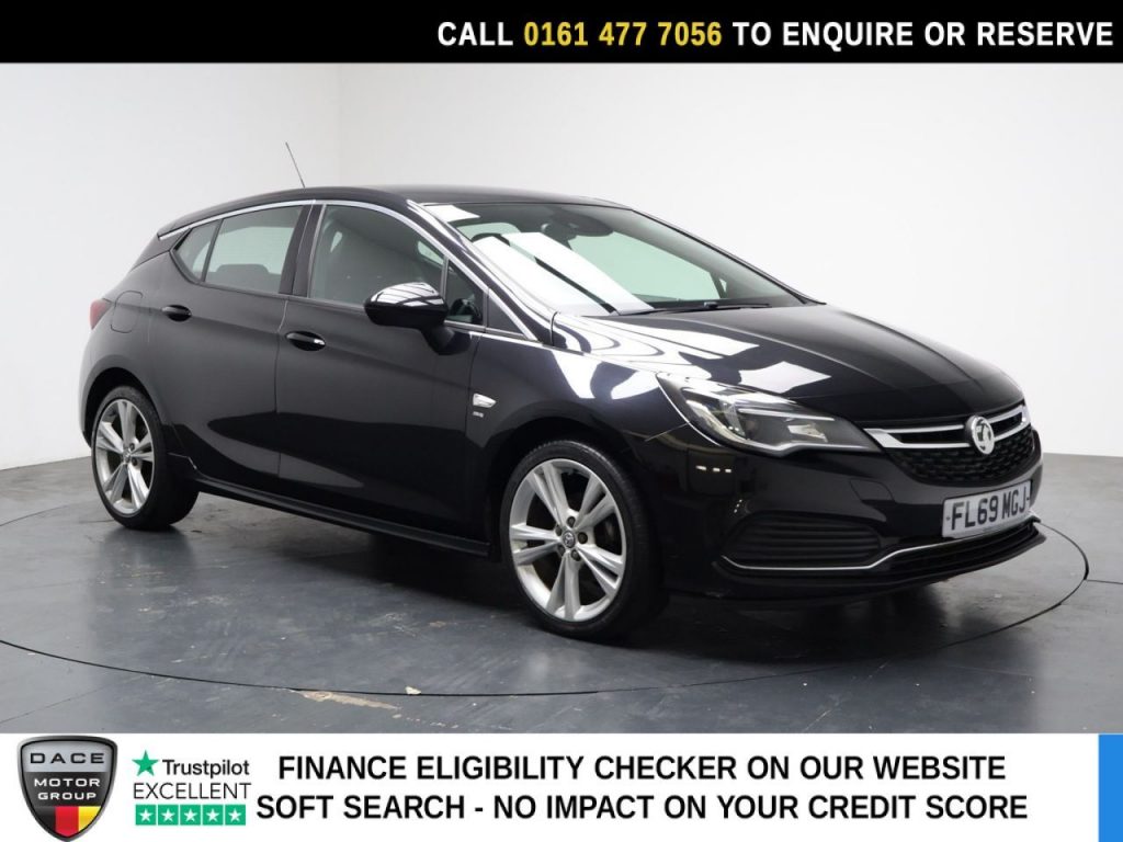 Used 2019 BLACK VAUXHALL ASTRA Hatchback 1.4i Turbo SRi VX Line Nav Hatchback 5dr Petrol Manual Euro 6 (s/s) (150 ps) (reg. 2019-09-27) for sale in Stockport