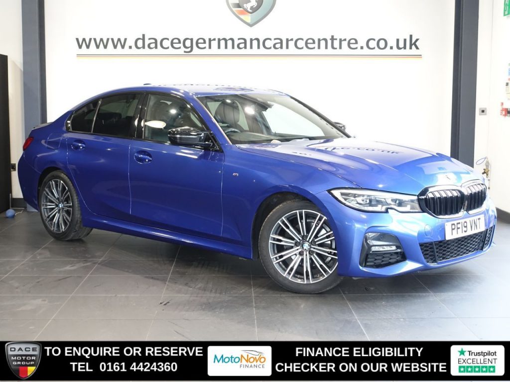 Used 2019 BLUE BMW 3 SERIES Saloon 2.0 320i M Sport Saloon 4dr Petrol Auto Euro 6 (s/s) (184 ps) (reg. 2019-05-30) for sale in Altrincham