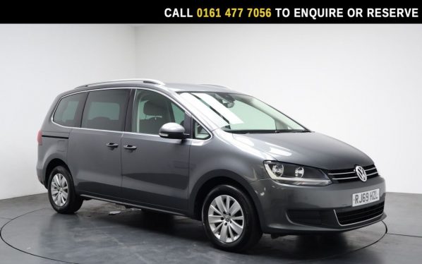 Used 2019 GREY VOLKSWAGEN SHARAN MPV 1.4 TSI GPF SE Nav MPV 5dr Petrol DSG Euro 6 (s/s) (150 ps) (reg. 2019-12-12) for sale in Stockport