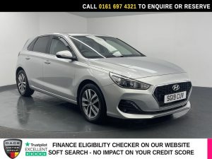 Used 2019 SILVER HYUNDAI I30 Hatchback 1.4 T-GDi SE Nav Hatchback 5dr Petrol Manual Euro 6 (s/s) (140 ps) (reg. 2019-03-04) for sale in Manchester