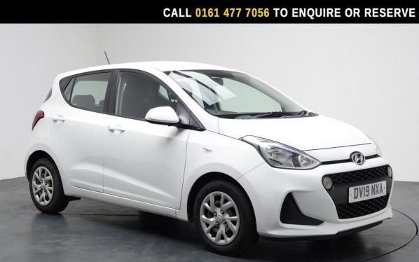 Used 2019 WHITE HYUNDAI I10 Hatchback 1.0 SE Hatchback 5dr Petrol Manual Euro 6 (67 ps) (reg. 2019-03-30) for sale in Stockport