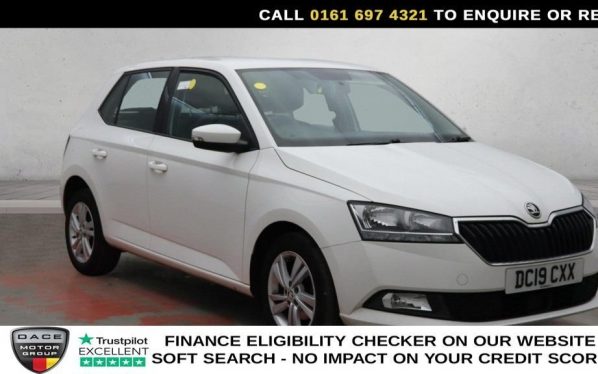 Used 2019 WHITE SKODA FABIA Hatchback 1.0 SE Hatchback 5dr Petrol Manual Euro 6 (s/s) (75 ps) (reg. 2019-05-30) for sale in Manchester