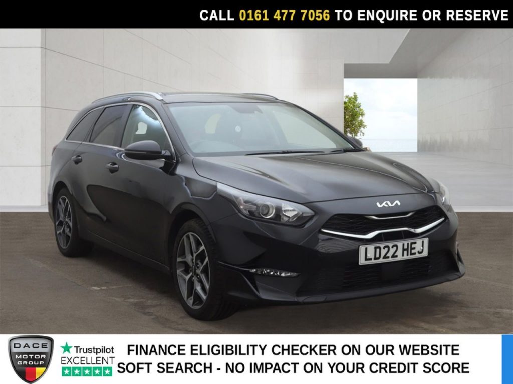 Used 2022 BLACK KIA CEED Estate 1.5 T-GDi 3 Sportswagon 5dr Petrol Manual Euro 6 (s/s) (158 bhp) (reg. 2022-04-13) for sale in Stockport