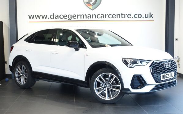 Used 2022 WHITE AUDI Q3 SUV 1.5 TFSI CoD 35 Black Edition SUV 5dr Petrol Manual Euro 6 (s/s) (150 ps) (reg. 2022-07-29) for sale in Altrincham